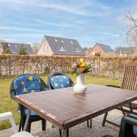 Holiday home Rechte Haushaelfte Id 905 *