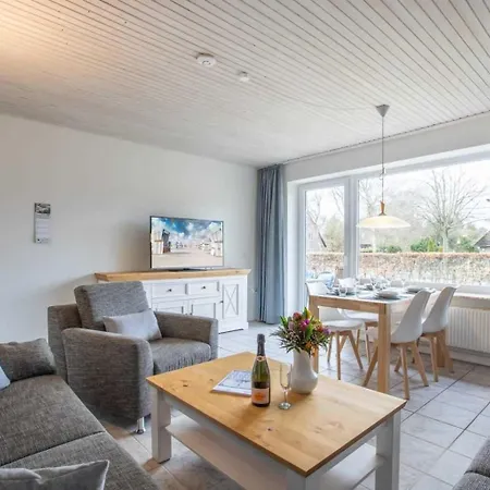 Semesterbostad Rechte Haushaelfte Id 905 Sankt Peter-Ording