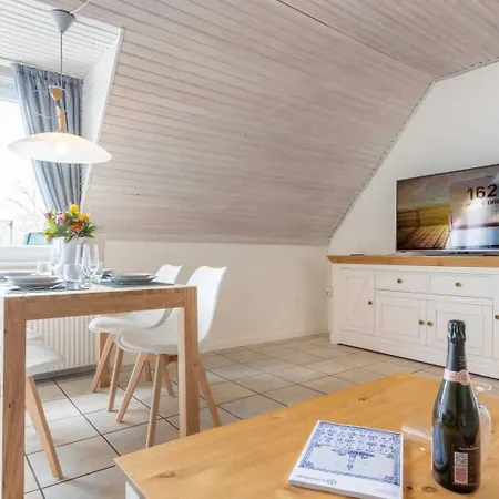 Rechte Haushaelfte Id 905